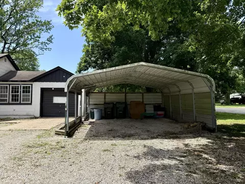 Exterior - 600 E Pearl Street Aurora Mo 65605 St, Aurora, MO 65605 photo 19 of 20