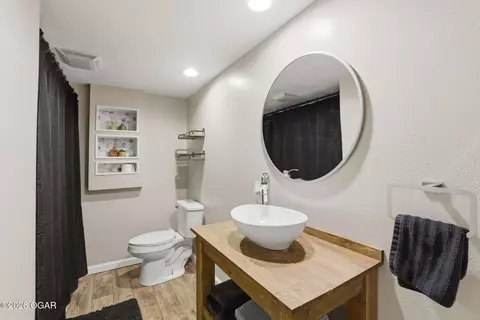 Bath - 709 Frisco Street Monett Mo 65708 St, Monett, MO 65708 photo 3 of 3