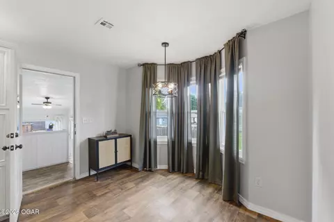 Dining - 709 Frisco Street Monett Mo 65708 St, Monett, MO 65708 photo 1 of 1