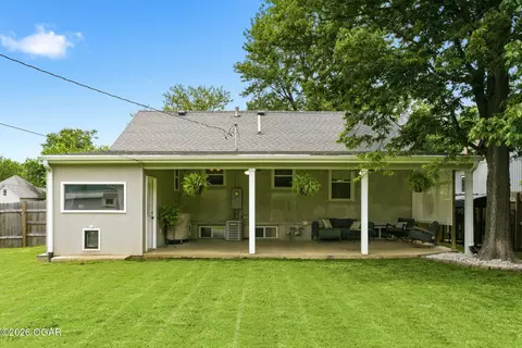 Exterior - 709 Frisco Street Monett Mo 65708 St, Monett, MO 65708 photo 7 of 10
