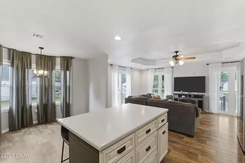 Entry Way - 709 Frisco Street Monett Mo 65708 St, Monett, MO 65708 photo 1 of 5
