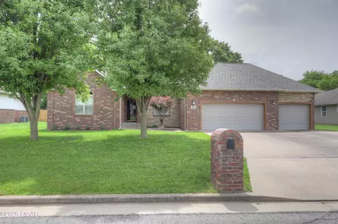 2805 N Katie Lane Joplin Mo 64801 Ln, Joplin, MO 64801