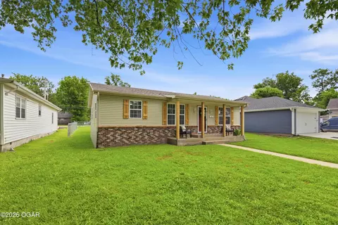 117 S Roane Street Webb City Mo 64870 St, Webb City, MO 64870