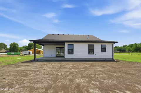 Other - 2209 Modern Avenue Carthage Mo 64836 Ave, Carthage, MO 64836 photo 7 of 8