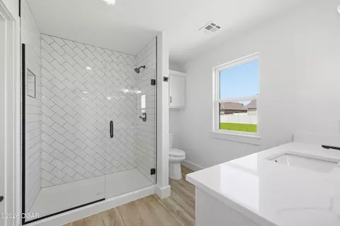 Bath - 2209 Modern Avenue Carthage Mo 64836 Ave, Carthage, MO 64836 photo 4 of 4