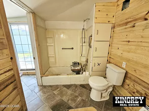 Bath - 2217 S Adele Avenue Joplin Mo 64804 Ave, Joplin, MO 64804 photo 6 of 6