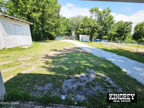 Exterior - 2217 S Adele Avenue Joplin Mo 64804 Ave, Joplin, MO 64804 photo 1 of 3
