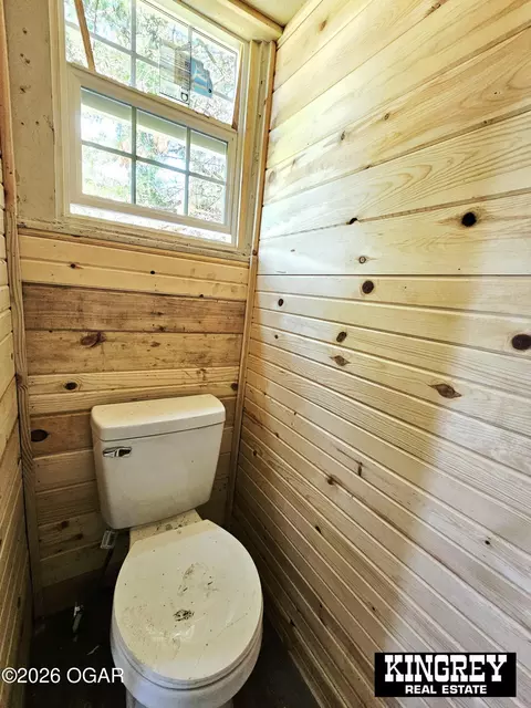 Bath - 2217 S Adele Avenue Joplin Mo 64804 Ave, Joplin, MO 64804 photo 3 of 6