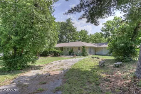 1504 S River Street Carthage Mo 64836 St, Carthage, MO 64836