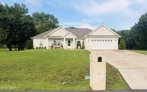 110 Meadowland Drive Joplin Mo 64801 Dr, Joplin, MO 64801
