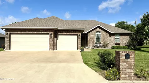2712 N Highland Avenue Joplin Mo 64801 Ave, Joplin, MO 64801