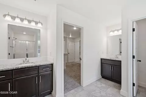 Bath - 2201 Mardale Circle Joplin Mo 64804 Cir, Joplin, MO 64804 photo 4 of 4