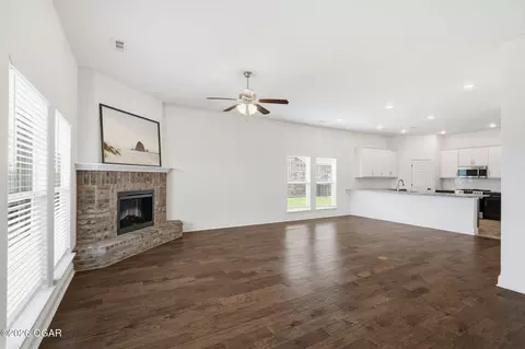 Living - 2201 Mardale Circle Joplin Mo 64804 Cir, Joplin, MO 64804 photo 1 of 3