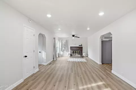 Living - 305 W Maple Street Diamond Mo 64840 St, Diamond, MO 64840 photo 5 of 7