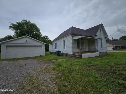 2725 E 4th Street Joplin Mo 64801 St, Joplin, MO 64801