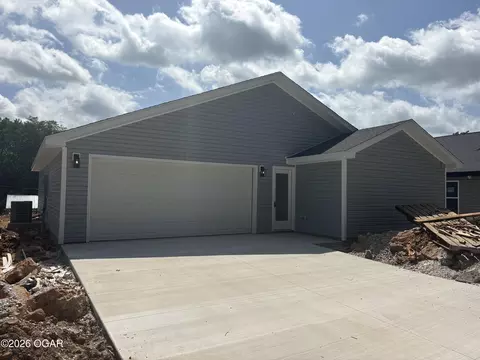 1023 Prospect Avenue Carthage Mo 64836 Ave, Carthage, MO 64836
