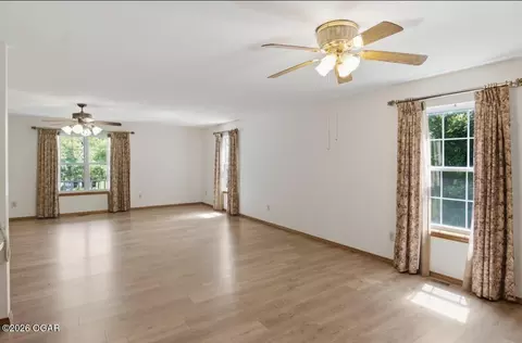 Living - 101 Bear Lane Seneca Mo 64865 Ln, Seneca, MO 64865 photo 3 of 3