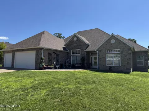 2729 N Highland Avenue Joplin Mo 64801 Ave, Joplin, MO 64801
