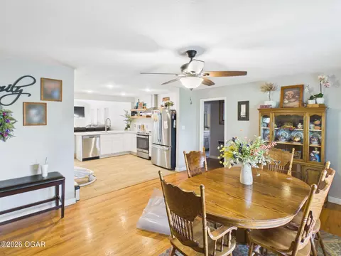 Dining - 3026 E 9th Street Joplin Mo 64801 St, Joplin, MO 64801 photo 2 of 2