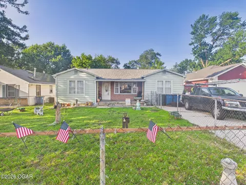 3026 E 9th Street Joplin Mo 64801 St, Joplin, MO 64801
