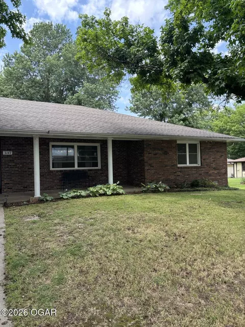 Exterior - 2147 Forest Drive Carthage Mo 64836 Dr, Carthage, MO 64836 photo 3 of 14
