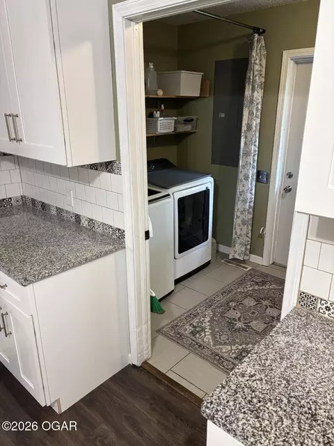 Other - 2147 Forest Drive Carthage Mo 64836 Dr, Carthage, MO 64836 photo 3 of 38