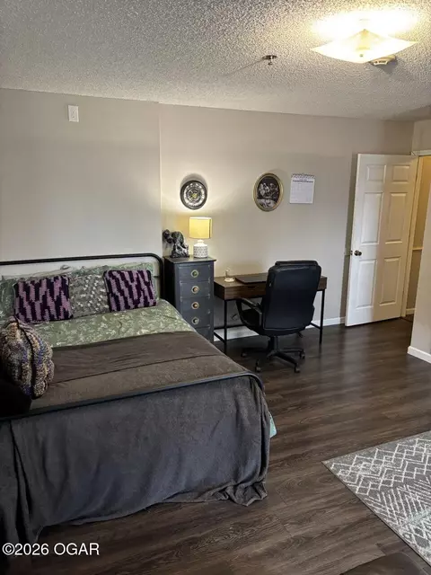 Bedroom - 2147 Forest Drive Carthage Mo 64836 Dr, Carthage, MO 64836 photo 16 of 20