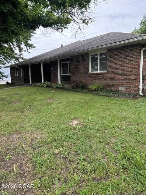 Exterior - 2147 Forest Drive Carthage Mo 64836 Dr, Carthage, MO 64836 photo 8 of 14