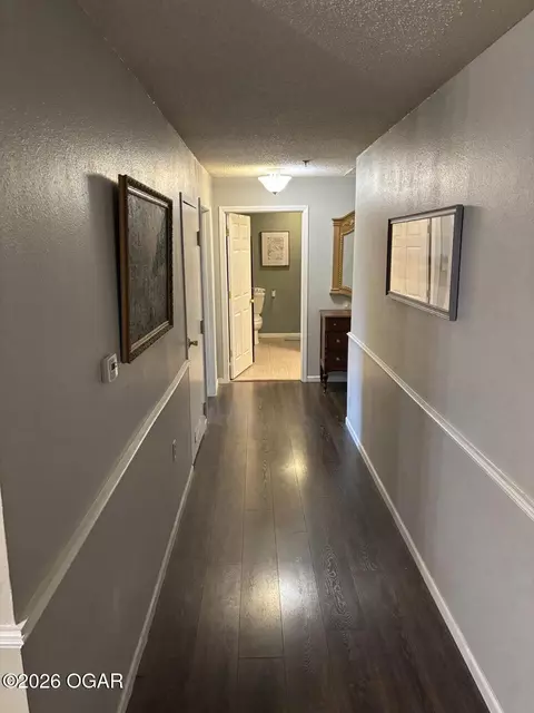 Entry Way - 2147 Forest Drive Carthage Mo 64836 Dr, Carthage, MO 64836 photo 8 of 22