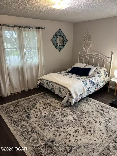 Bedroom - 2147 Forest Drive Carthage Mo 64836 Dr, Carthage, MO 64836 photo 6 of 20