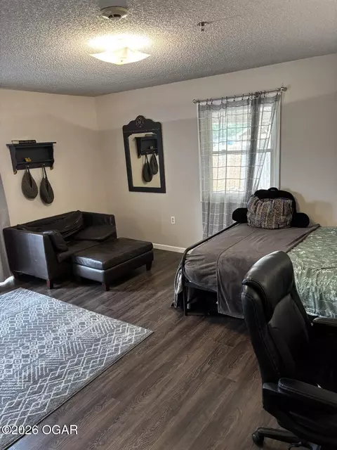 Bedroom - 2147 Forest Drive Carthage Mo 64836 Dr, Carthage, MO 64836 photo 12 of 20