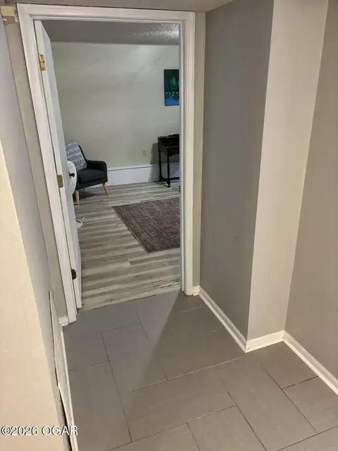 Entry Way - 2147 Forest Drive Carthage Mo 64836 Dr, Carthage, MO 64836 photo 21 of 22