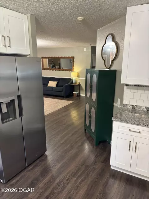 Kitchen - 2147 Forest Drive Carthage Mo 64836 Dr, Carthage, MO 64836 photo 8 of 10