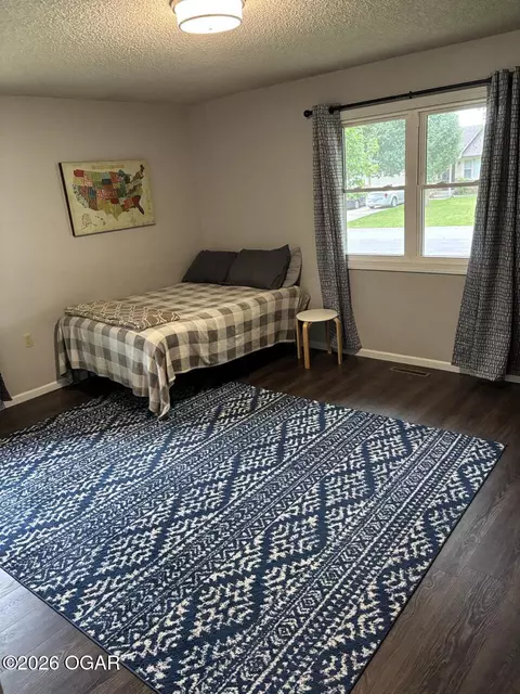 Bedroom - 2147 Forest Drive Carthage Mo 64836 Dr, Carthage, MO 64836 photo 14 of 20