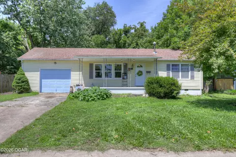 620 Jackson Avenue Neosho Mo 64850 Ave, Neosho, MO 64850
