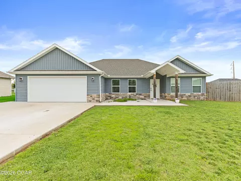 2521 S Mckinley Avenue Joplin Mo 64804 Ave, Joplin, MO 64804
