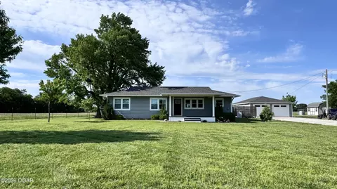 1460 14000 Road Altamont Ks 67330 Rd, Altamont, KS 67330