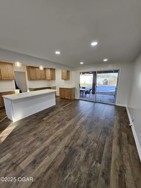 Kitchen - 1011 3rd Street Monett Mo 65708 St, Monett, MO 65708 photo 7 of 11