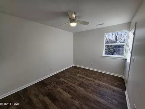 Bedroom - 1011 3rd Street Monett Mo 65708 St, Monett, MO 65708 photo 7 of 8