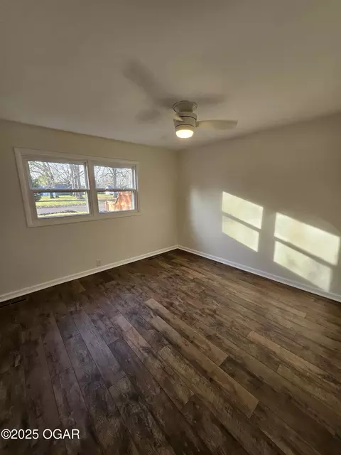 Bedroom - 1011 3rd Street Monett Mo 65708 St, Monett, MO 65708 photo 1 of 8