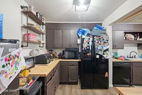 Kitchen - 222 Splitlog Avenue Goodman Mo 64843 Ave, Goodman, MO 64843 photo 1 of 4