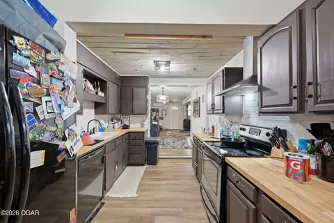 Kitchen - 222 Splitlog Avenue Goodman Mo 64843 Ave, Goodman, MO 64843 photo 2 of 4