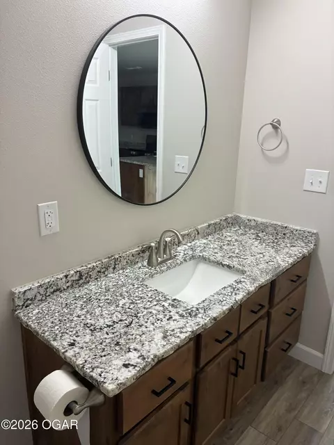 Bath - 502 N Devon Street Webb City Mo 64870 St, Webb City, MO 64870 photo 2 of 3
