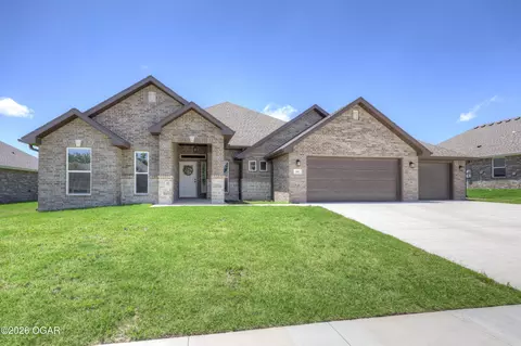 902 Silver Oaks Drive Carl Junction Mo 64834 Dr, Carl Junction, MO 64834