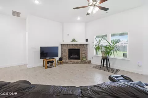 Living - 902 Silver Oaks Drive Carl Junction Mo 64834 Dr, Carl Junction, MO 64834 photo 2 of 2
