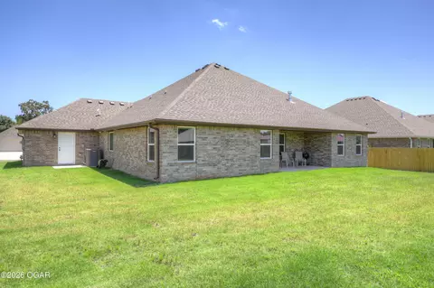 Exterior - 902 Silver Oaks Drive Carl Junction Mo 64834 Dr, Carl Junction, MO 64834 photo 2 of 4