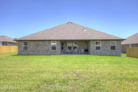 Exterior - 902 Silver Oaks Drive Carl Junction Mo 64834 Dr, Carl Junction, MO 64834 photo 3 of 4