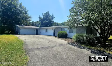 861 Oak Crest Baxter Springs Ks 66713, Baxter Springs, KS 66713