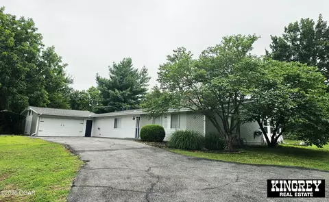 861 Oak Crest Baxter Springs Ks 66713, Baxter Springs, KS 66713