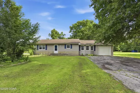 101 W Center Street Frontenac Ks 66763 St, Frontenac, KS 66763